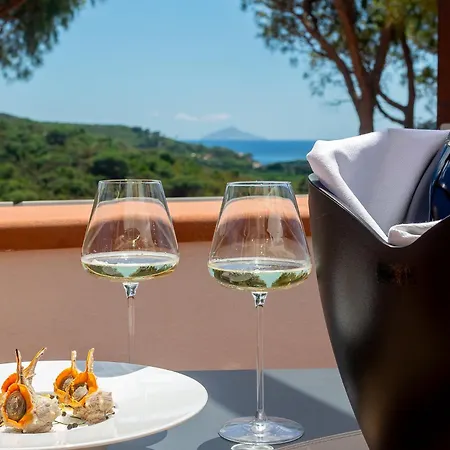 Charming Arcipelago 4* Pila