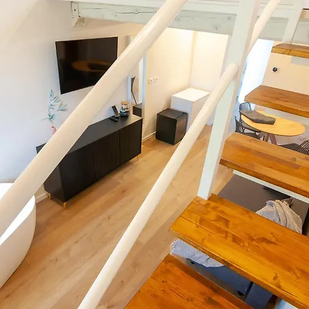 فندق مبيت وإفطار Charming Arcipelago 4*